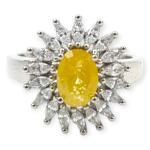 925 Sterling Silver Ring in Flower Shape with Beautiful Yellow Stone